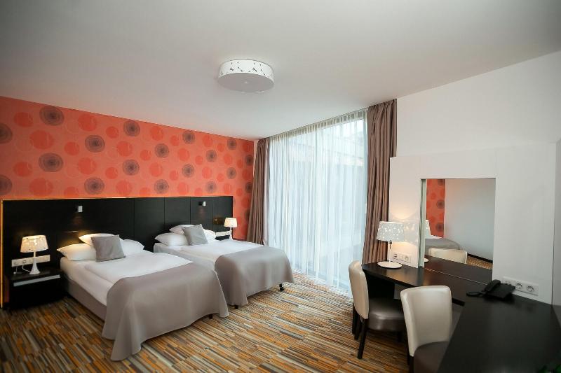 Art Hotel Szeged - Oda