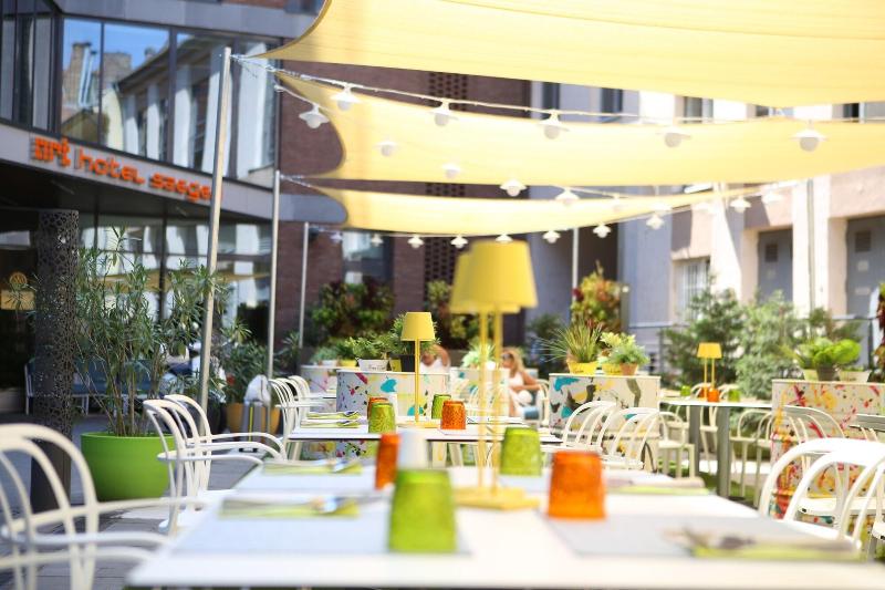 Art Hotel Szeged - Teras