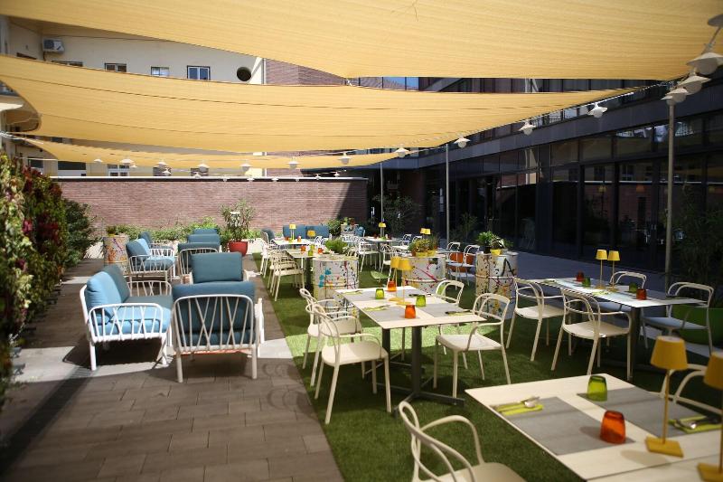 Art Hotel Szeged - Teras