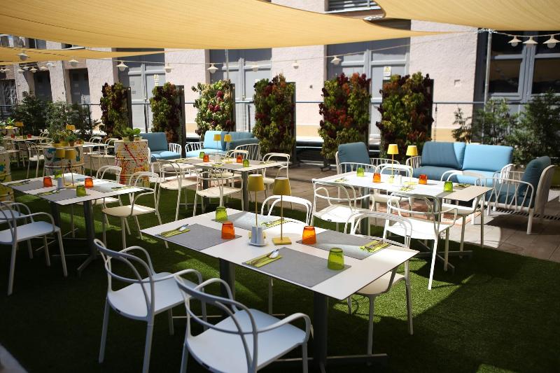 Art Hotel Szeged - Teras