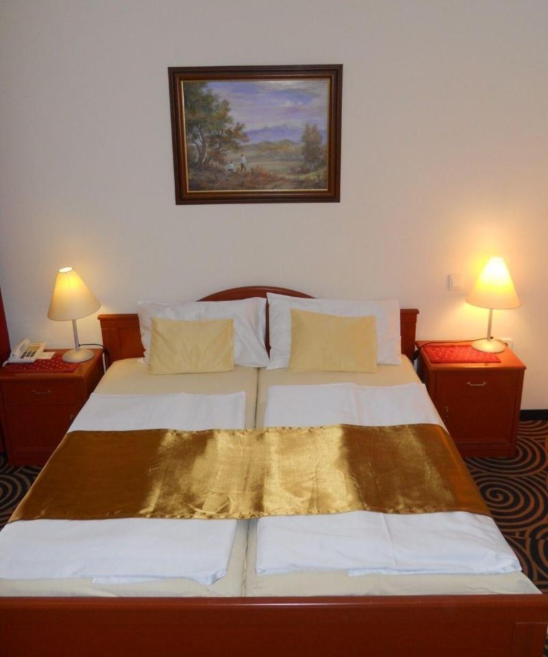 Sándor Hotel - Oda
