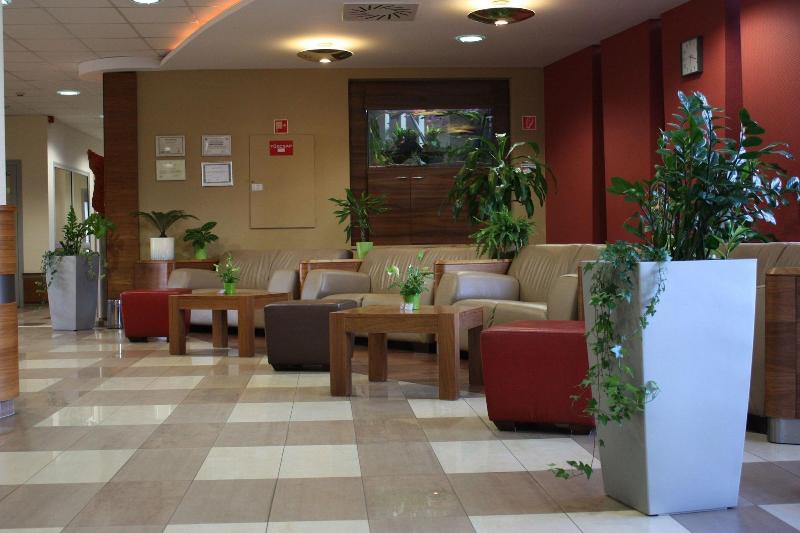 Famulus Hotel - Lobi