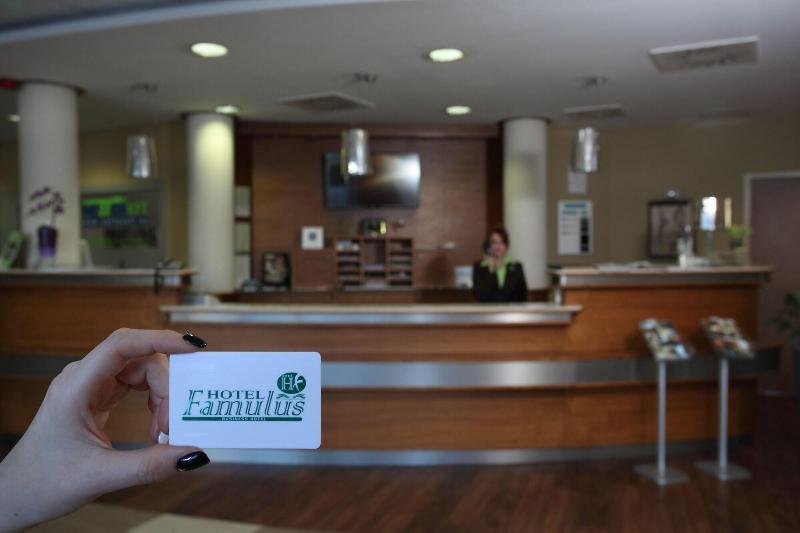 Famulus Hotel - Lobi