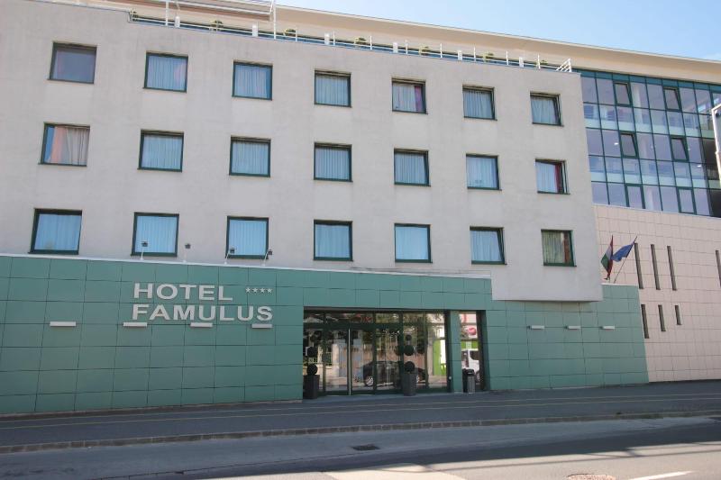 Famulus Hotel - Genel