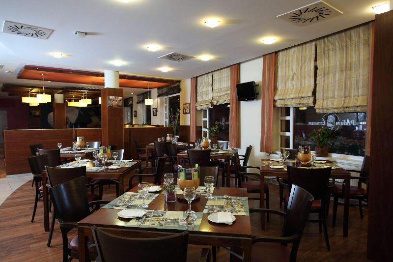 Famulus Hotel - Restoran