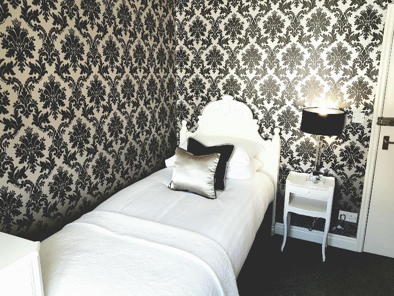 Mount Pleasant Hotel - Oda