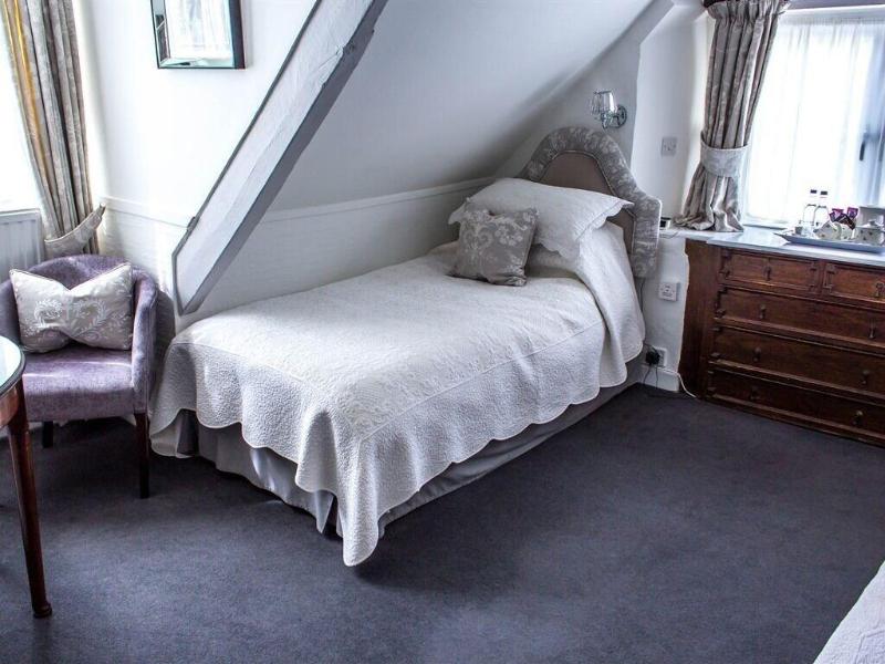 Mount Pleasant Hotel - Oda