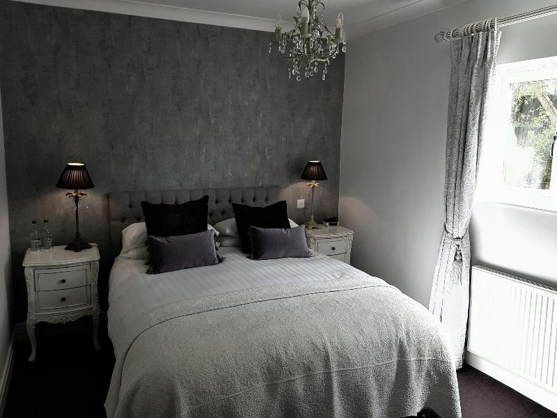 Mount Pleasant Hotel - Oda