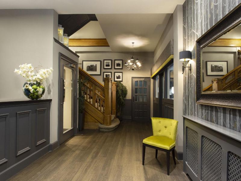 The Orchard Park Hotel - Lobi