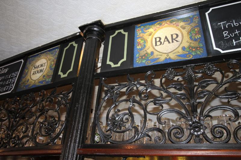 The Clothiers Arms - Bar
