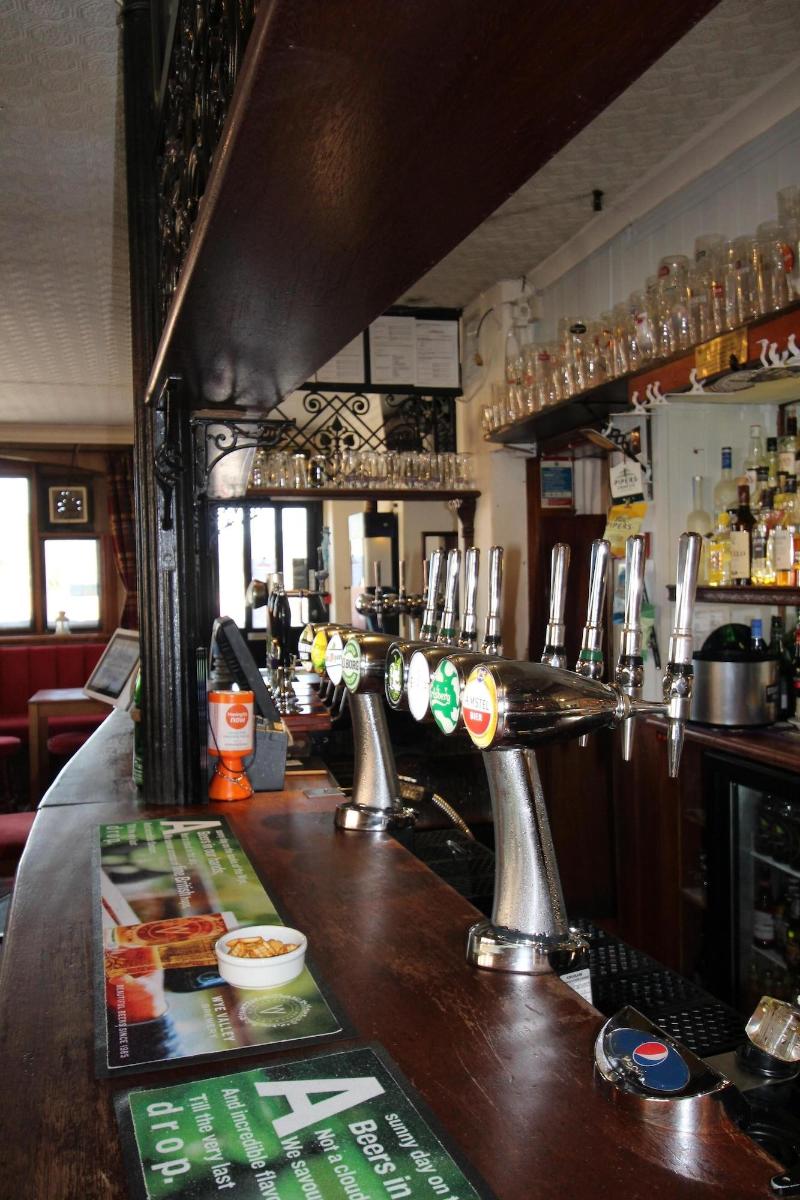 The Clothiers Arms - Bar