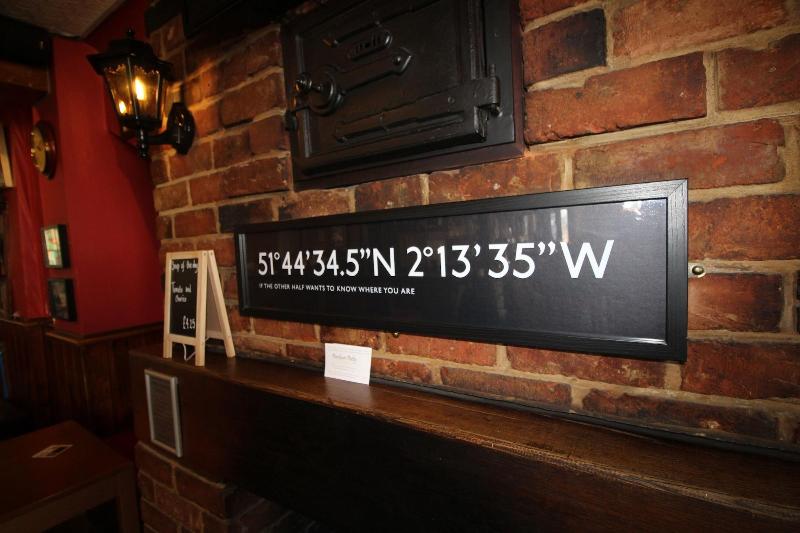 The Clothiers Arms - Bar