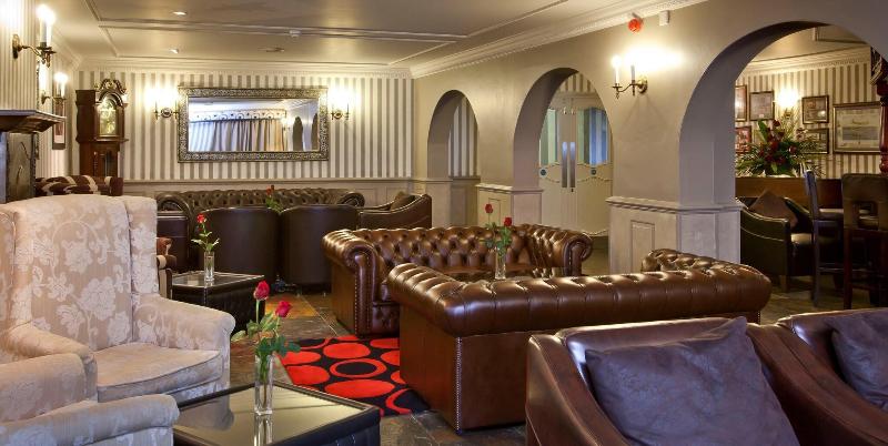 Cobo Bay Hotel - Bar