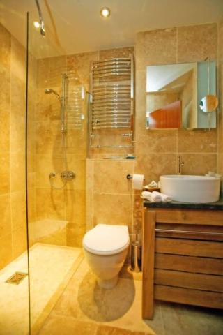 Cobo Bay Hotel fotoÄŸrafÄ±