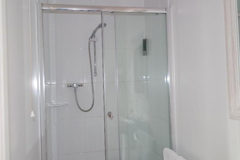Gable End Hotel - Oda