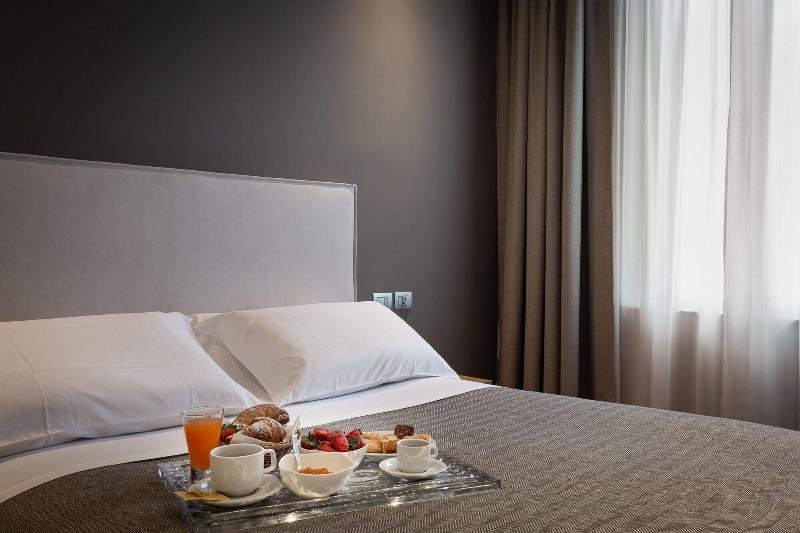 Hnn Luxury Suites - Oda