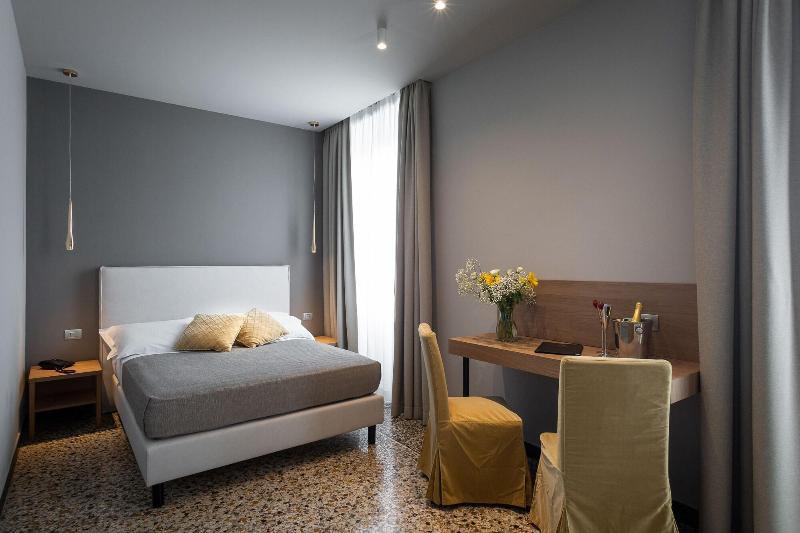 Hnn Luxury Suites - Oda