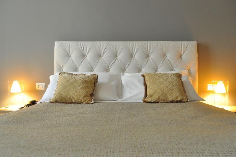 Hnn Luxury Suites - Oda