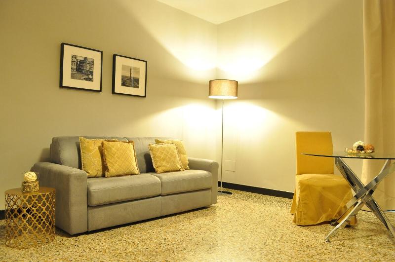 Hnn Luxury Suites - Oda