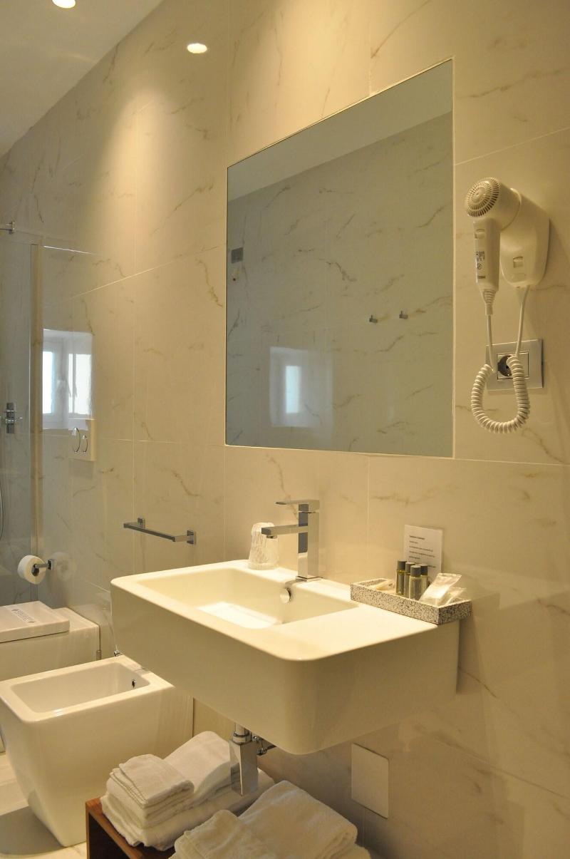 Hnn Luxury Suites - Oda
