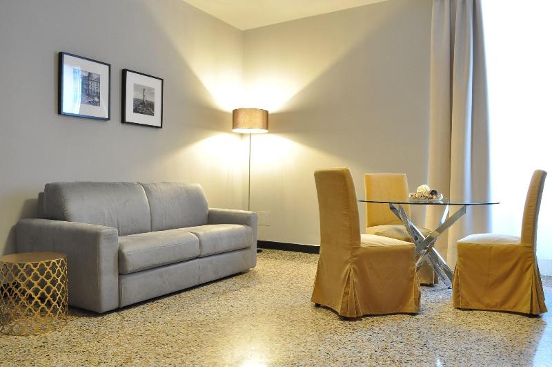 Hnn Luxury Suites - Oda