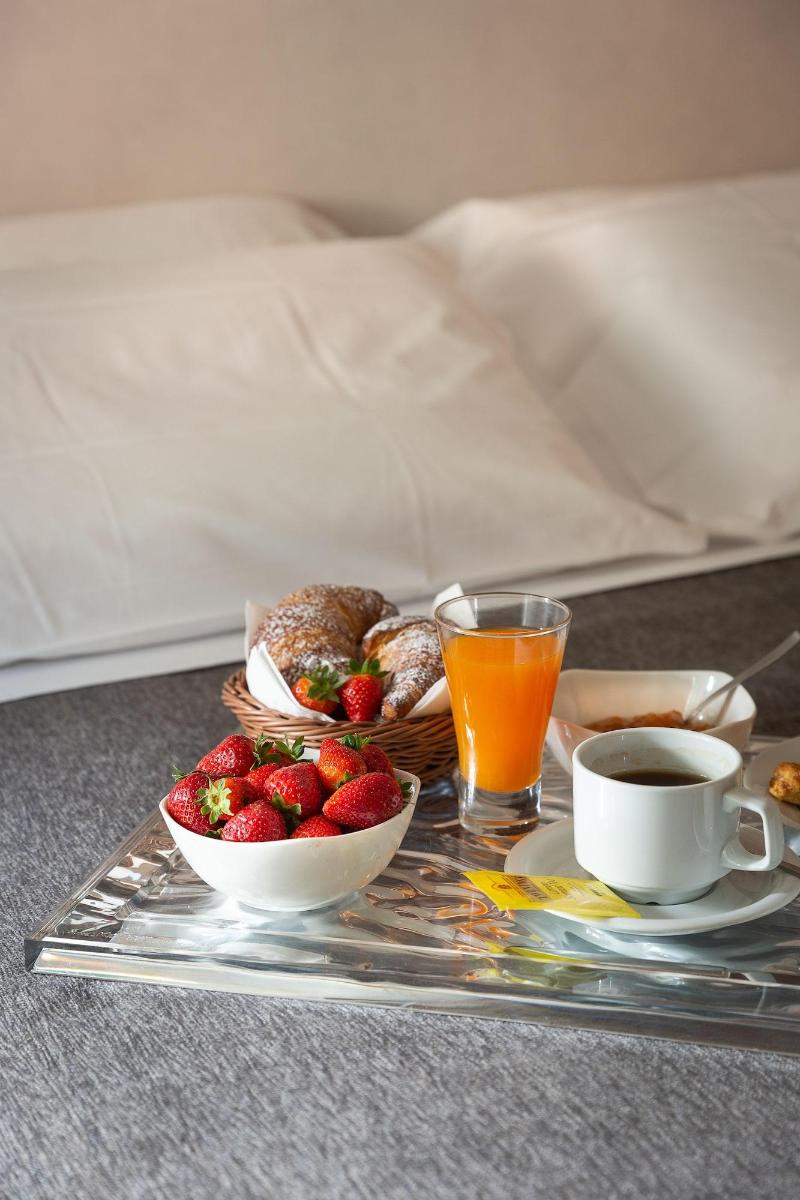 Hnn Luxury Suites - Oda