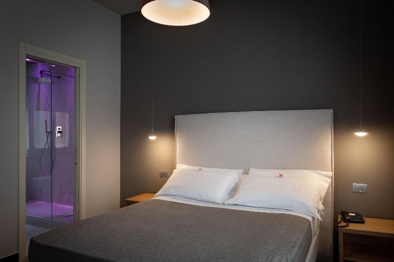 Hnn Luxury Suites - Oda