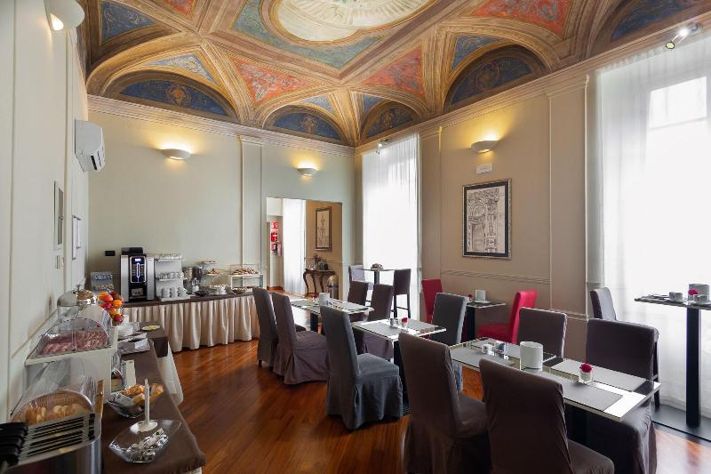Hnn Luxury Suites - Restoran