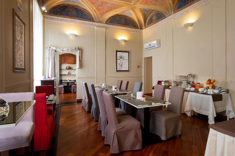 Hnn Luxury Suites - Restoran