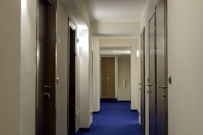 Hotel Torino Porta Susa - Lobi