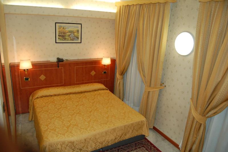 Hotel Chelsea - Oda