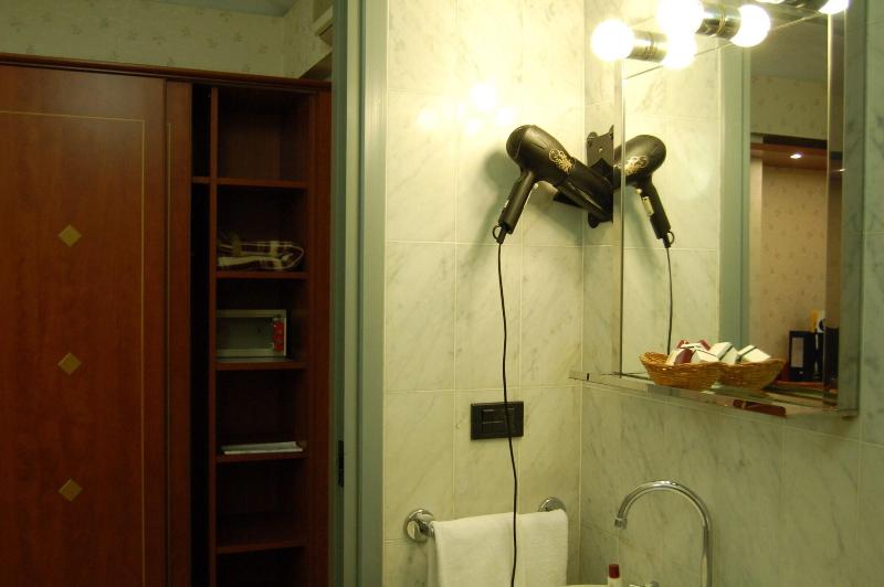 Hotel Chelsea - Oda