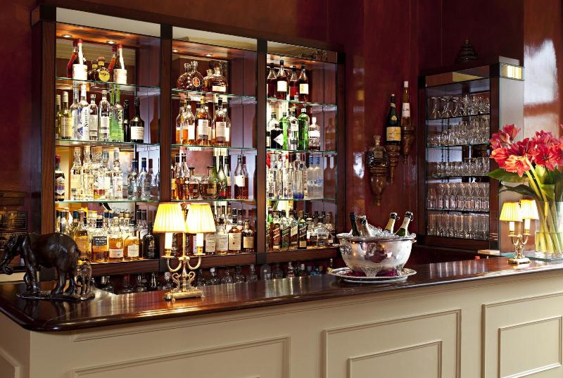 Hambleton Hall - Bar