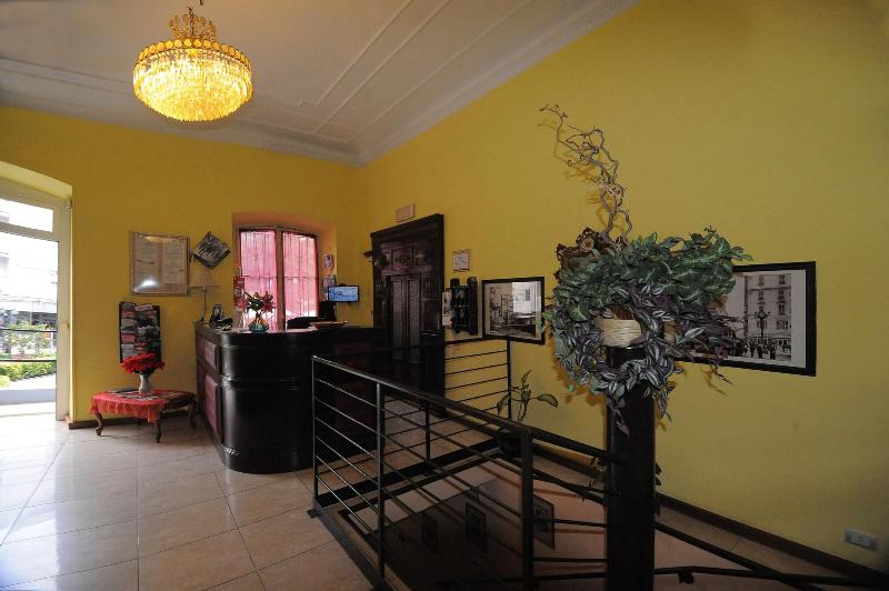 Hotel Alexander - Lobi