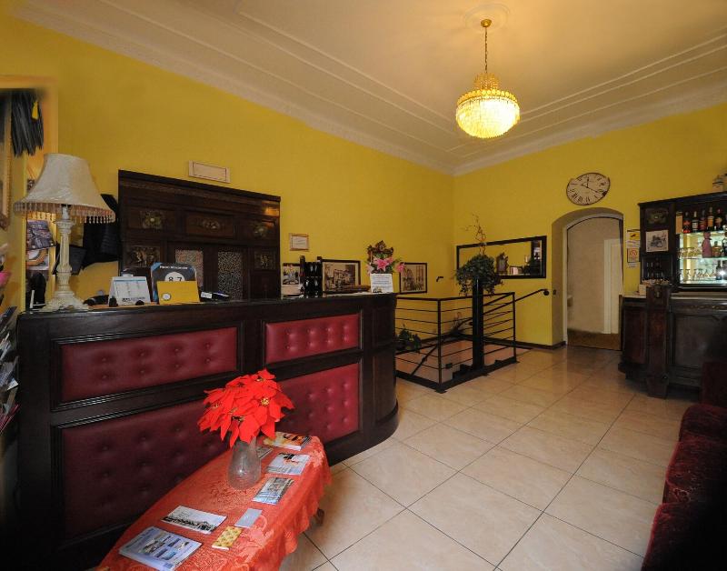 Hotel Alexander - Lobi
