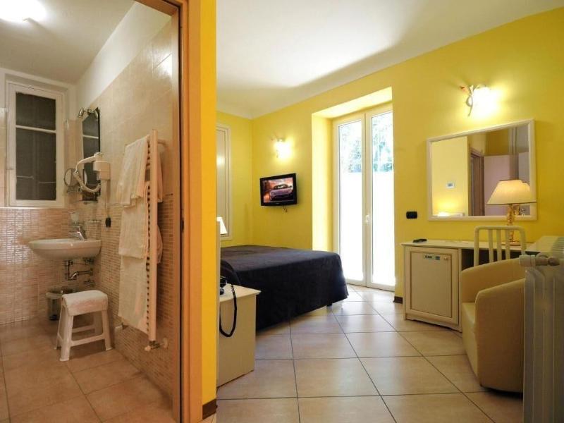 Hotel Alexander - Oda