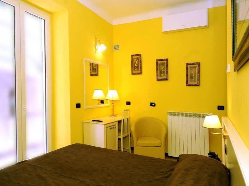 Hotel Alexander - Oda