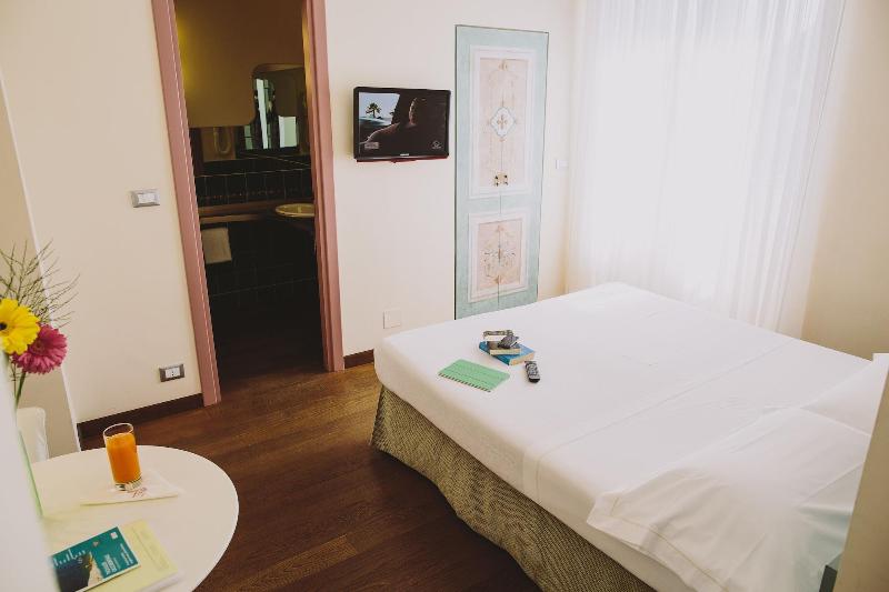 Hotel Minerva - Oda