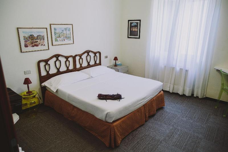 Hotel Minerva - Oda