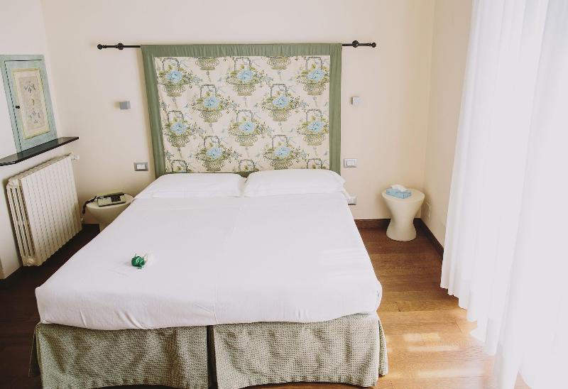 Hotel Minerva - Oda