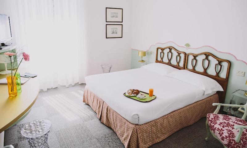 Hotel Minerva - Oda