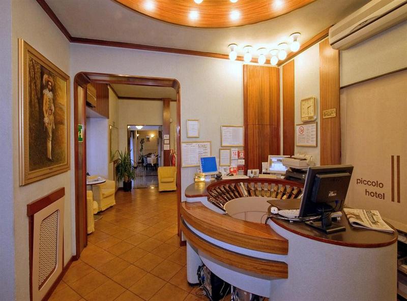 Piccolo Hotel - Lobi