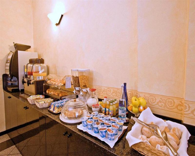 Piccolo Hotel - Restoran