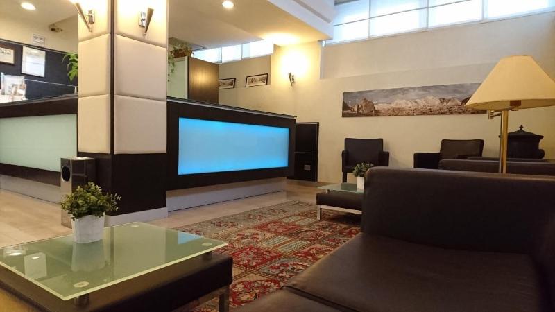 Hotel Kristall - Lobi