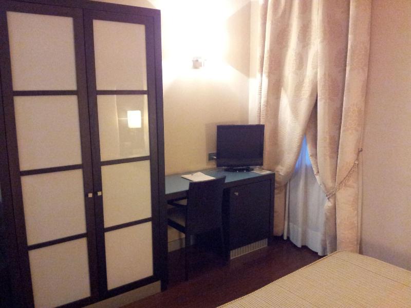 Hotel Kristall - Oda