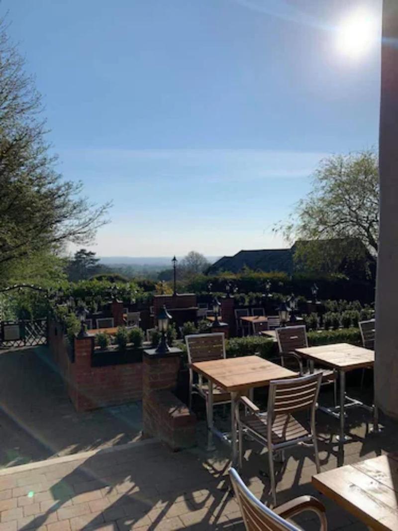 The Black Horse Inn - Teras