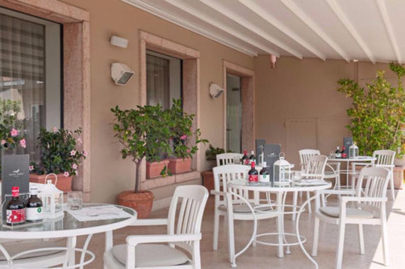 Hotel Eden - Teras