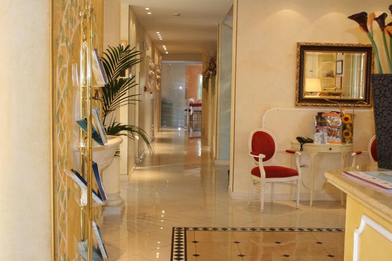 Hotel Alsazia - Lobi