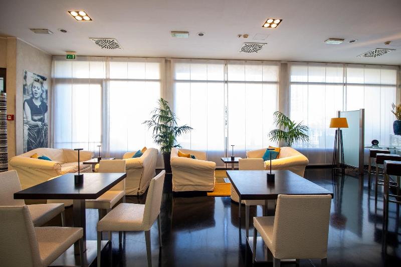 Hotel Cavour Novara - Lobi