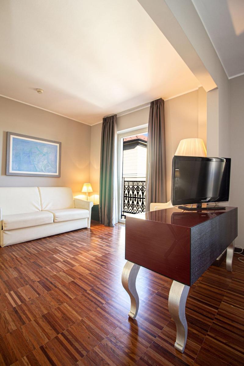 Hotel Cavour Novara - Oda